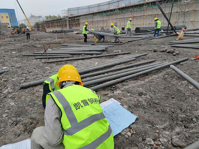 敦煌螺栓球网架结构